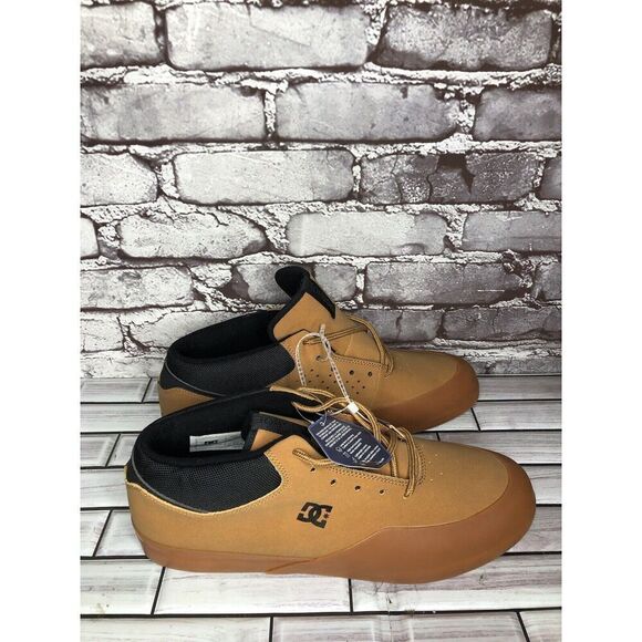 DC INFINITE MID WINTERIZED Tan Leather BLACK Skateboard Shoes Men Sz 12M US/46EU - Picture 1 of 16